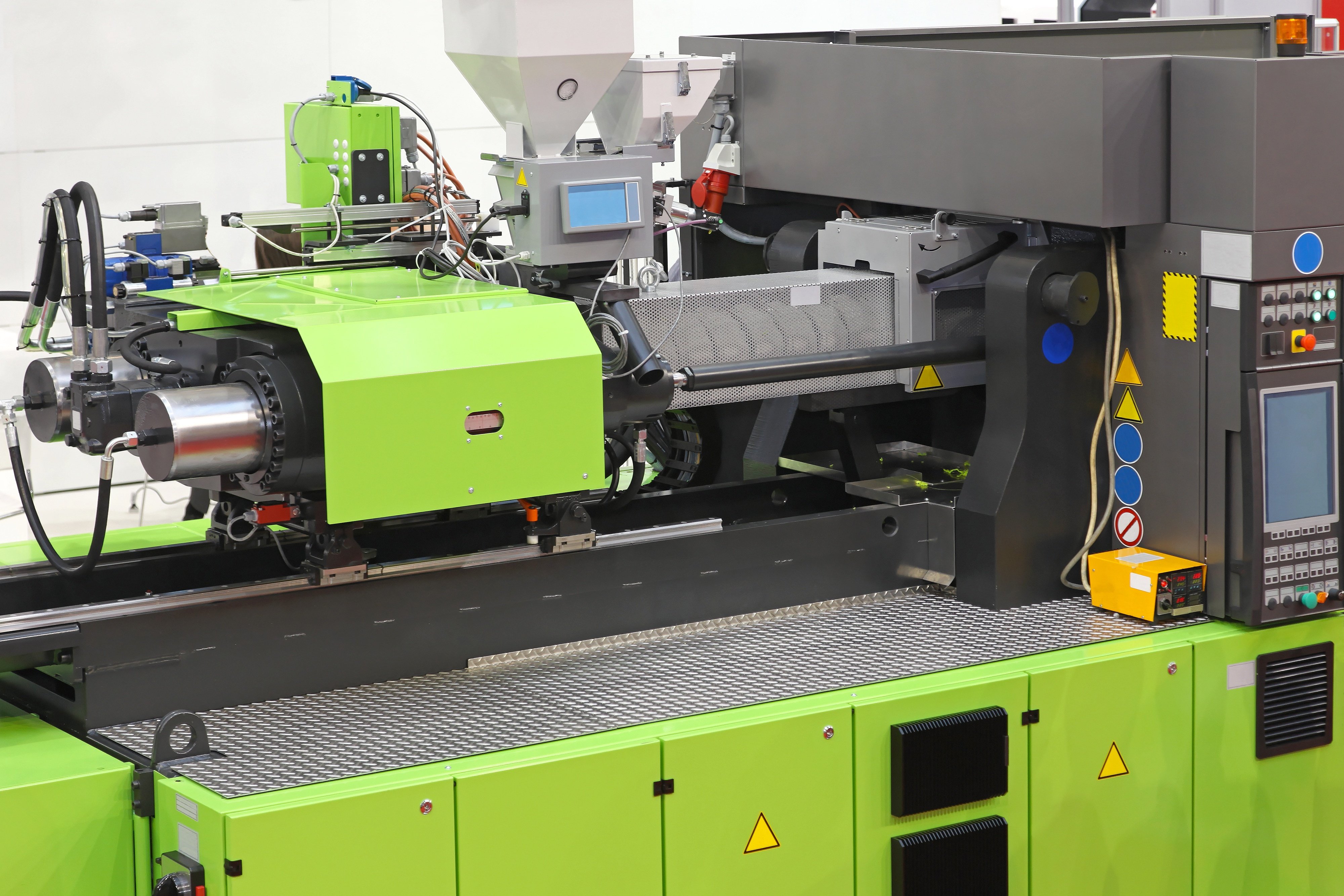 Is Injection Molding for Thermoset or Thermoplastic?